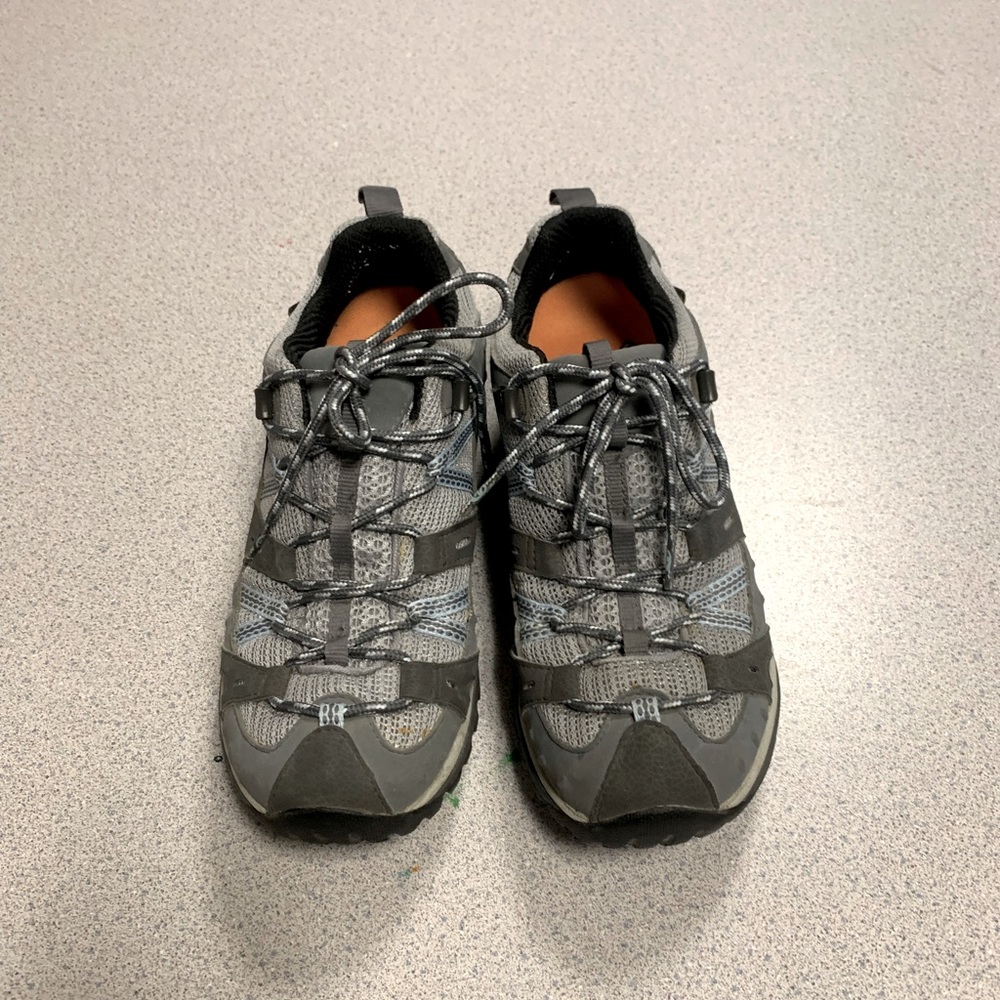 Women’s Merrell sneakers, size 8.5, great condition